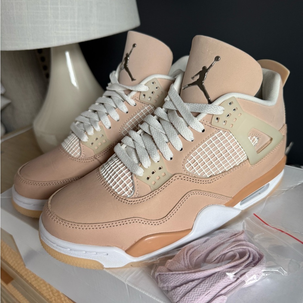 Air Jordan 4 Retro Pink Sneakers